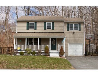 24 Fredonian St, Shirley, MA 01464