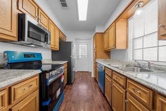 300 Mill Creek Cir Unit 4, Woodway, TX 76712