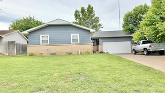 1123 Cedar Place, Woodward, OK 73801