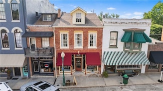 523 Main St, Weston, MO 64098
