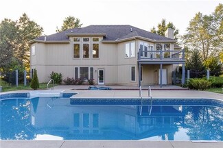 11409 Shadow Glen Ct, Peculiar, MO 64078
