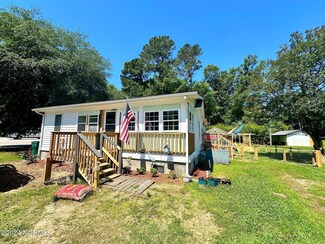 310 N Main St, Bladenboro, NC 28320
