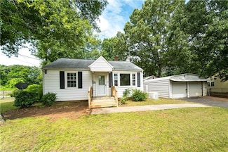 4065 Leo St, Winston Salem, NC 27105