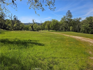5860 Aluffo Rd, Paso Robles, CA 93446