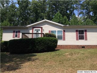 5136 Red Valley Rd, Remlap, AL 35133