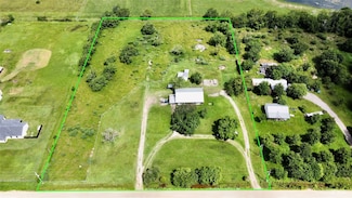 9218 E Creek Bend Dr, Needville, TX 77461