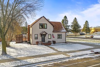 401 5th St SW, Pine Island, MN 55963