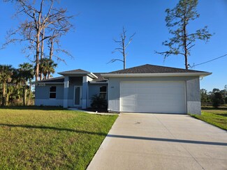 497 Lenox Ave E, Lehigh, FL 33974