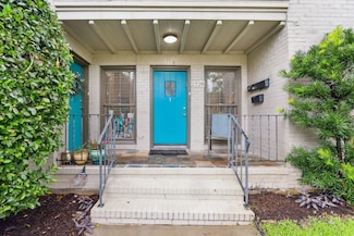 2328 Mcclendon St, Houston, TX 77030