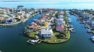 224 7th St E, Saint Petersburg, FL 33715