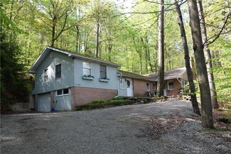 275 Lake Rd, Somerset, PA 15501