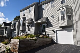 565 Quaker Ln Unit 125, West Warwick, RI 02893