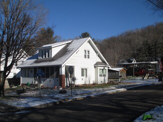613 N Cedar St, Richland Center, WI 53581