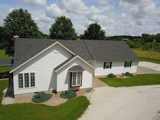 14795 S 1825 Rd, Stockton, MO 65785