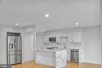 8118 Chapel Cove Dr, Laurel, MD 20707