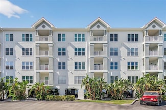 210 3rd St W Unit 8305, Bradenton, FL 34205