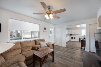 208 Show Place Unit A, Belgrade, MT 59714