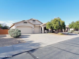 7449 N Clemens Way, Tucson, AZ 85743