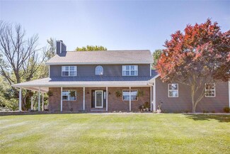 1301 Fox Lake Dr, Godfrey, IL 62035