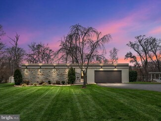 594 Shore Acres Rd, Arnold, MD 21012