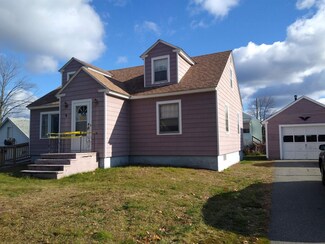 6 Lafayette St, Allenstown, NH 03275