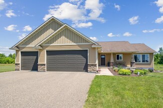 439 Jordyn Ln, Hudson, WI 54016