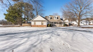 2 E 28th Cir, Fayetteville, AR 72701