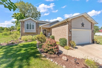 506 N Washington St, Hebron, IN 46341