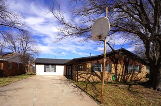1908 52nd St, Lubbock, TX 79412