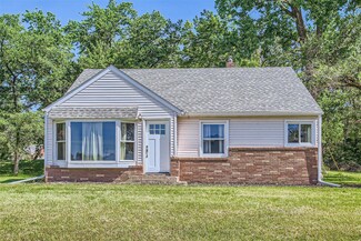 959 Crosstown Blvd NE, Andover, MN 55304