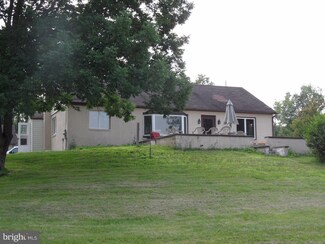 349 Kintner Hill Rd, Upper Black Eddy, PA 18972