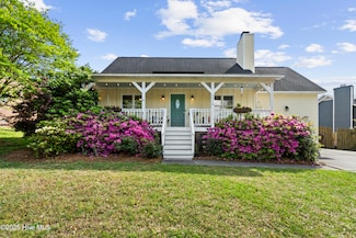 6416 Strawfield Dr, Wilmington, NC 28405