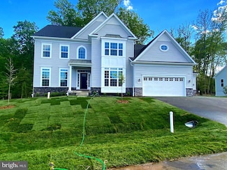8702 Cedar Chase Dr, Clinton, MD 20735