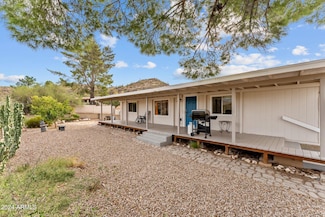 34775 S Cholla Dr, Black Canyon City, AZ 85324