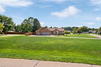 2596 Connecticut Ct, Uniontown, OH 44685