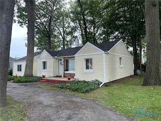 5948 Gany Mede Dr, Toledo, OH 43623