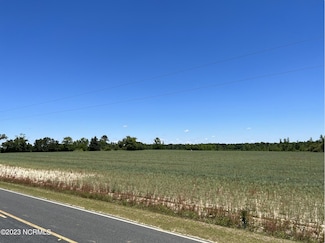 517 Mcdaniels Rd, Roseboro, NC 28382
