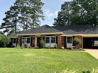 1510 Bluebird Cir, Magnolia, AR 71753
