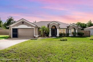 2450 Walkertown Ave, Deltona, FL 32725