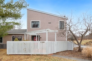 321 Strawberry Hill Cir Unit 4, Ithaca, NY 14850