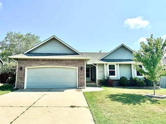 1707 E Southridge Cir, Derby, KS 67037