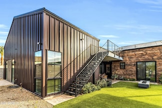 908 W Caldwell St, Phoenix, AZ 85041