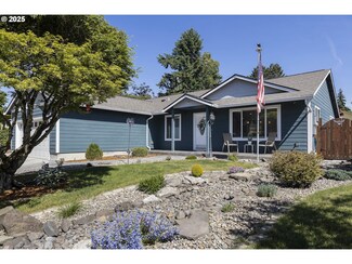 460 E 2nd St, Yamhill, OR 97148