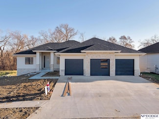 20001 V St, Omaha, NE 68135