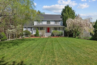 8 Whineys Way, Attleboro, MA 02703