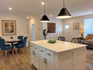 718 Sycamore Ave Unit 170, Vista, CA 92083