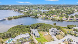 734 Weedon Dr NE, Saint Petersburg, FL 33702