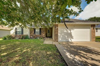 314 N Cherokee Trail, Clever, MO 65631