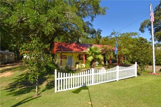 8042 Ridge St, Pollock, LA 71467