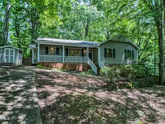 1104 Theresa Ct, Raleigh, NC 27615